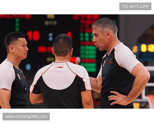 体育争议事件盘点：从裁判判罚到运动员言论引发的热议与反思