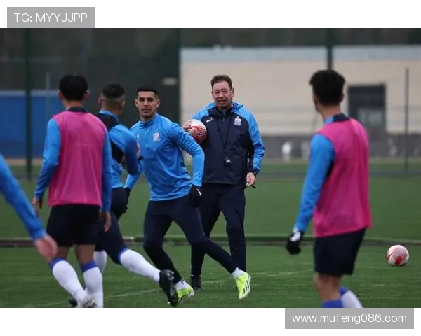 绿茵烽火再燃世界足坛豪强巅峰对决全景纪实与新时代战术革新风云录 - 副本 - 副本 - 副本 (2)