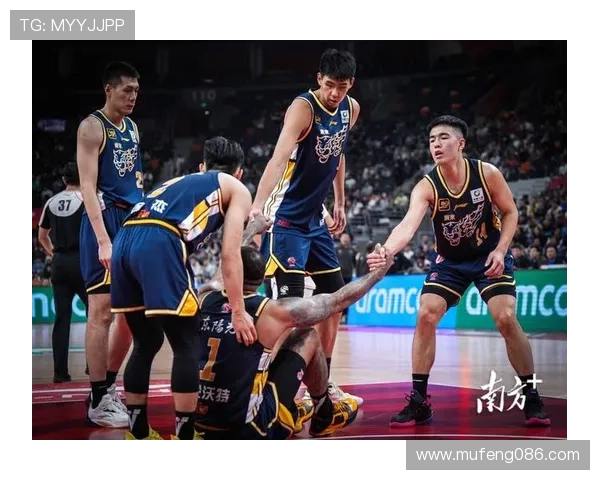 聚焦CBA比赛结果解析胜负背后球队实力变化与季后赛格局走向观察 - 副本 (5)